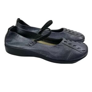 Arcopedico Shawna Gray Silver Mary Janes 